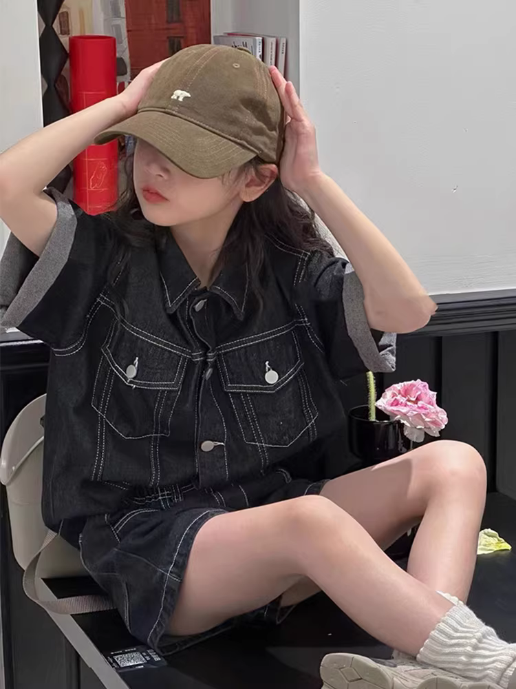 Bộ denim hè 2025 cho bé gái, phong cách ngọt ngào và cá tính, kiểu dáng Hong Kong, quần short denim hai mảnh, trang phục mẹ và bé