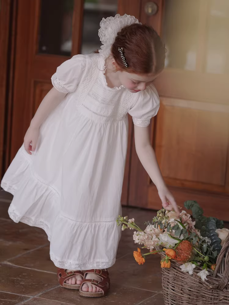 Váy ren trắng kiểu Pháp cho bé gái mùa hè 2025, váy trẻ lớn, trang phục mẹ và bé, váy công chúa ngắn tay