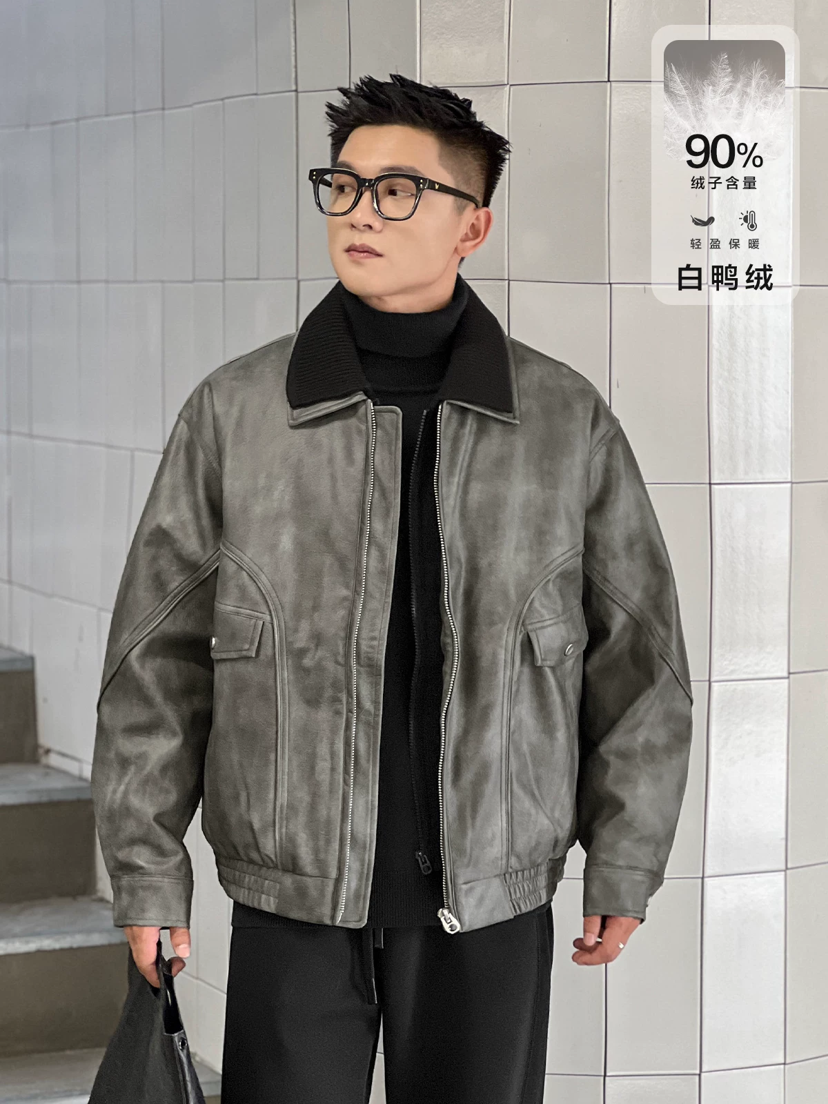 Số 22 mặc áo khoác lông vũ tiêu chuẩn quốc gia mới 90, mang lại cảm giác cao cấp và thiết kế giả hai mảnh dành cho áo khoác nam mùa thu đông.