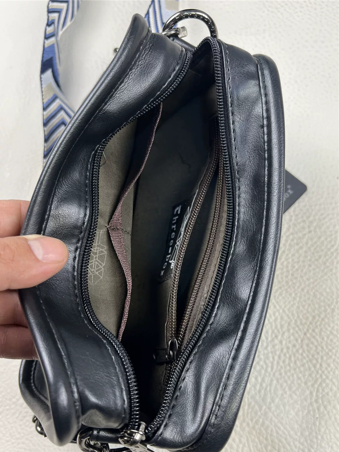 Túi đeo chéo nam nữ thời trang retro 2024, kiểu Nhật Hàn đơn giản, cá tính, nhỏ gọn, dành cho giới trẻ