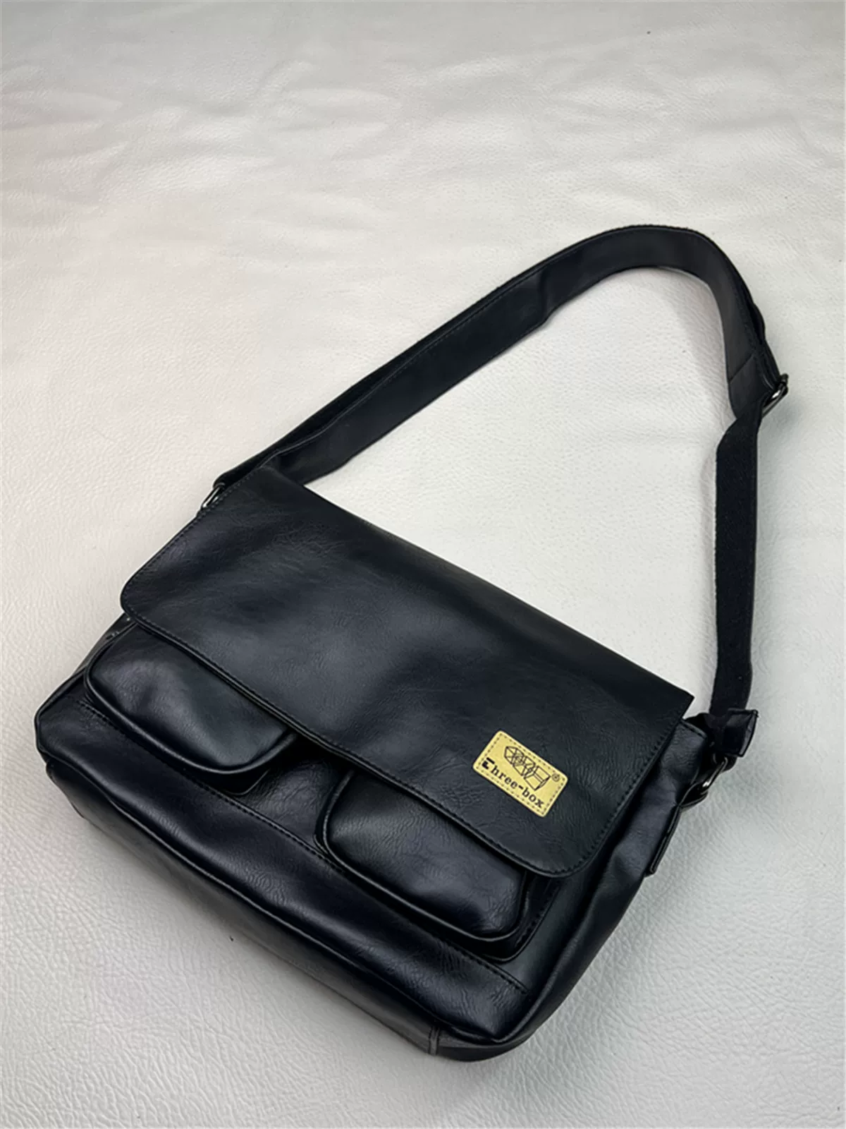 Túi đeo vai nam hợp thời trang của Nhật Bản và Hàn Quốc Threebox, túi đeo chéo thể thao thông thường, túi đeo chéo, túi đựng xe máy