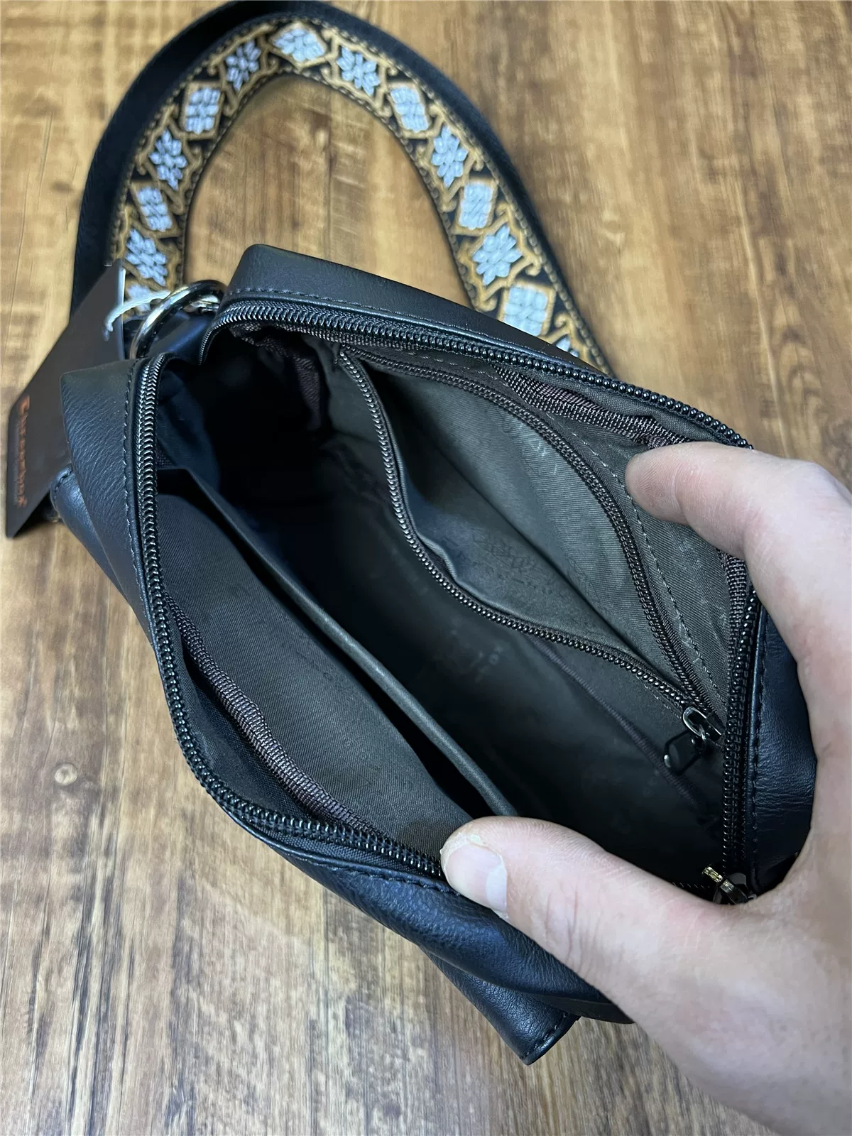 Túi đeo chéo nam thời trang 2025 kiểu Hàn Quốc và Anh, balo nhỏ đeo chéo cá tính, túi đeo chéo đường phố hợp xu hướng