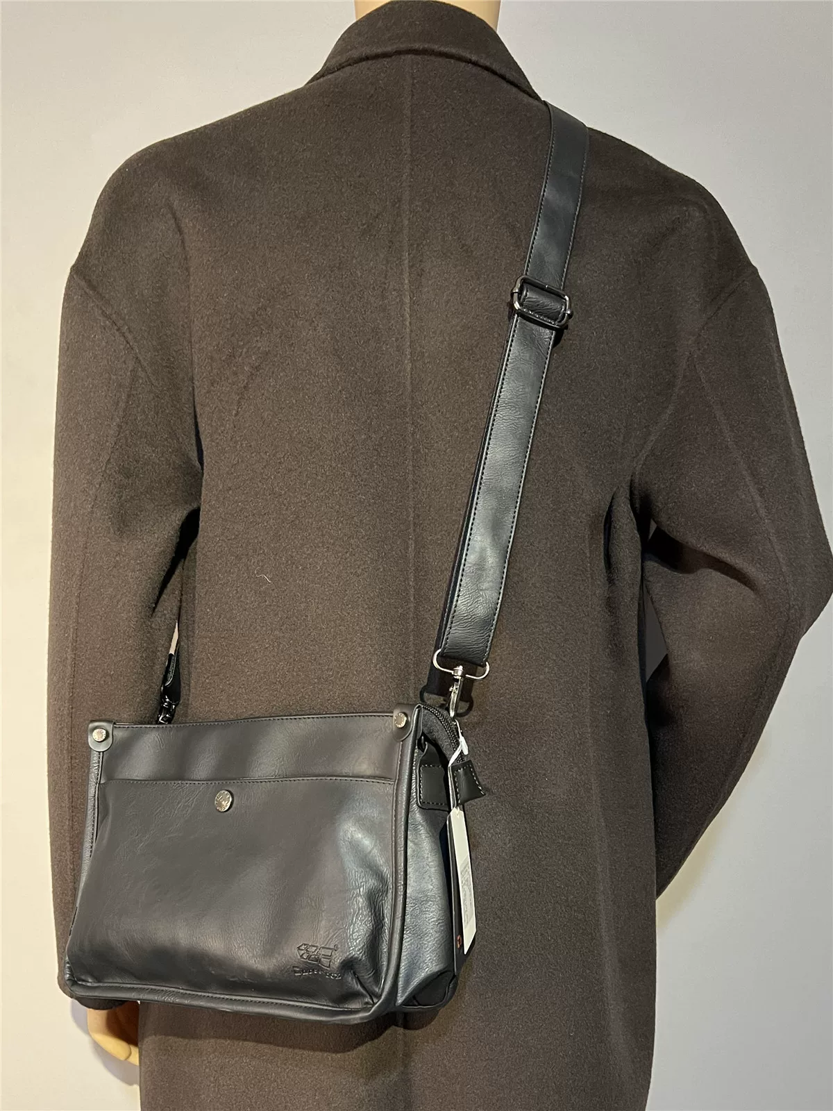 Túi đeo chéo nam da mềm thời trang 2025 cao cấp chất liệu PU, phong cách Nhật Hàn trẻ trung đơn giản, kiểu dáng ngang