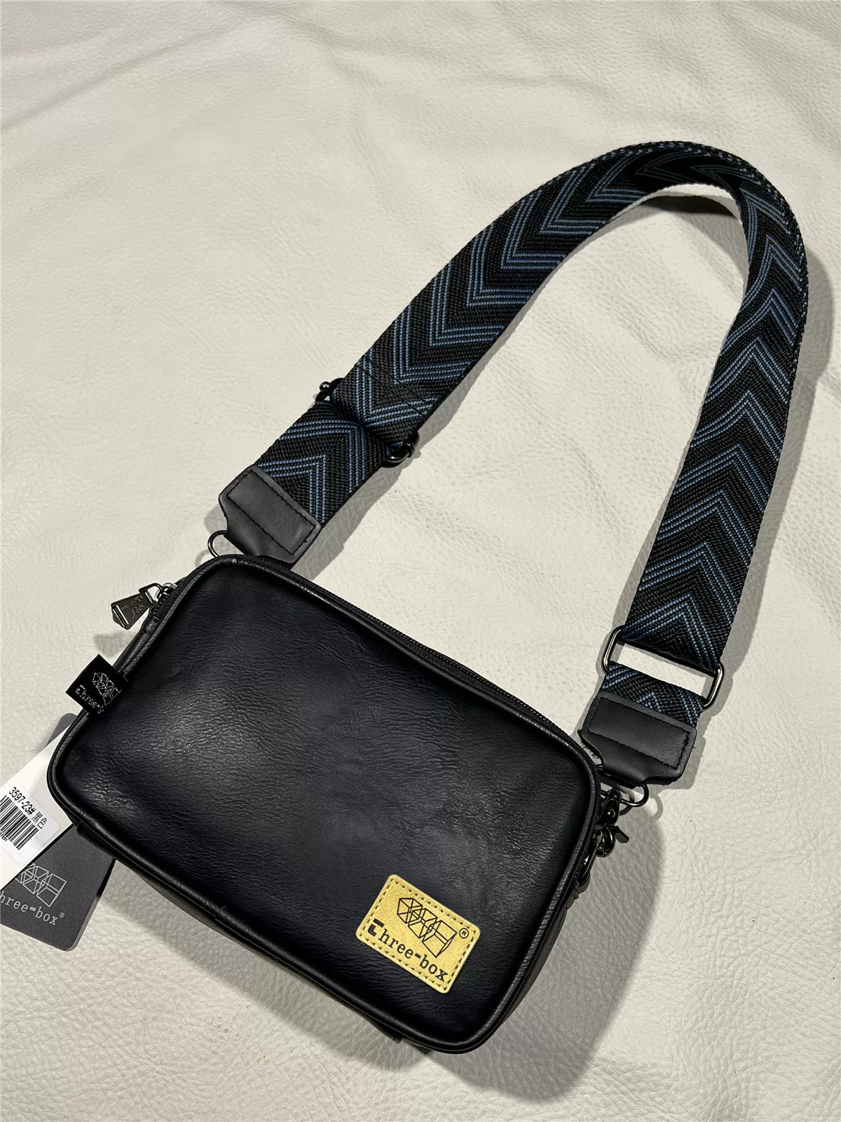 Túi đeo chéo nam 2024 kiểu Hàn Nhật, ba ngăn, thời trang, đơn giản, nhỏ gọn, tiện dụng