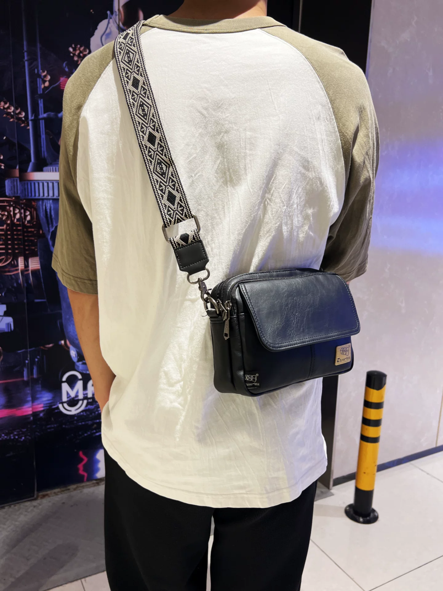 Túi đeo chéo nam nhiều ngăn ba ngăn, túi đeo vai đi làm phong cách Nhật Bản, túi nhỏ hợp thời trang giản dị, túi nam da PU màu đen