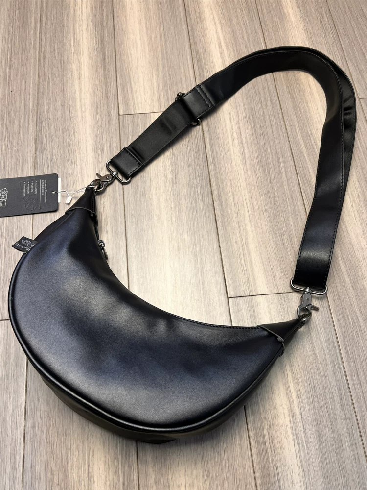 Túi đeo chéo nam thời trang đa năng kiểu dáng mới 2025, túi đeo vai đơn cá tính, túi hình lưỡi liềm độc đáo, balo dạng bánh bao