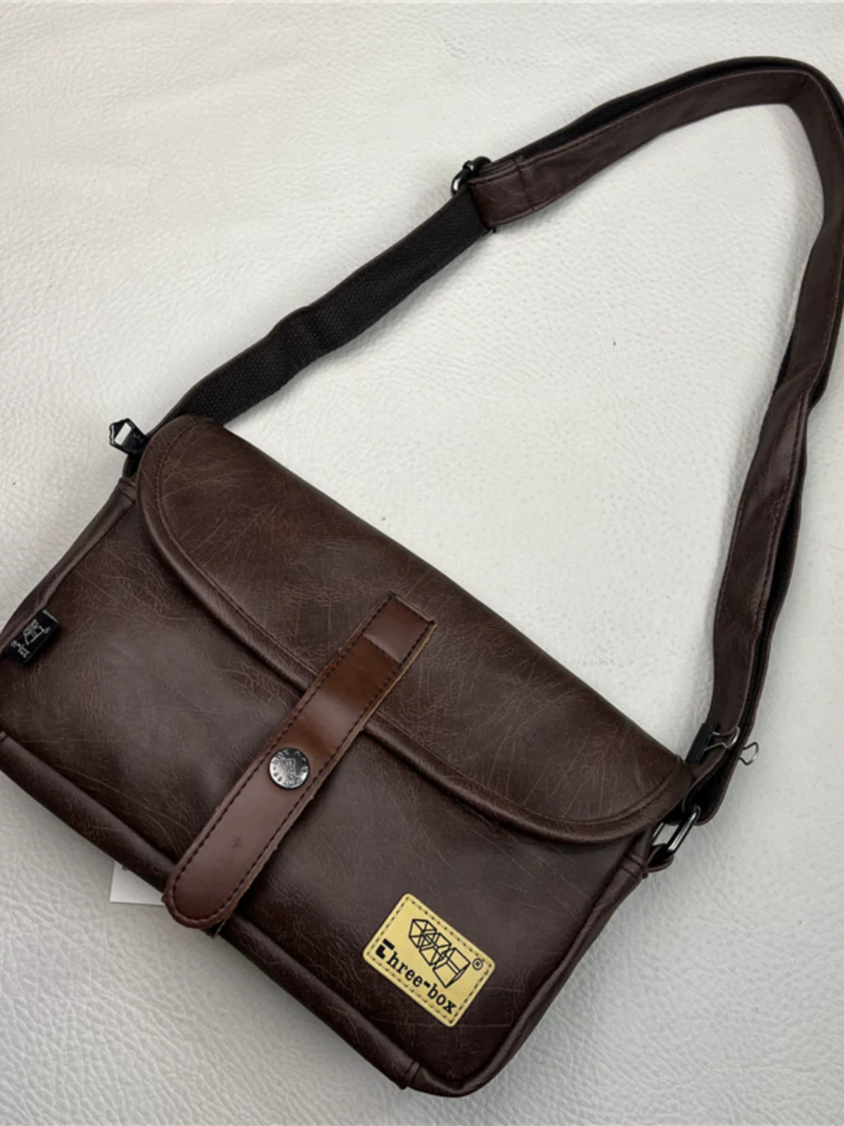 Túi đeo vai nam mới của Threebox, túi đeo chéo nhỏ phong cách Hàn Quốc hợp thời trang Trung Quốc, ba lô đựng điện thoại có khóa kiểu Nhật dành cho nữ