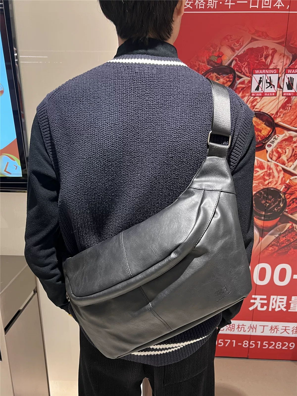 Túi đeo ngực nam da mềm 2024, túi đeo chéo một bên vai thời trang, dung tích lớn, ba lô thể thao đa năng, đi xe đạp