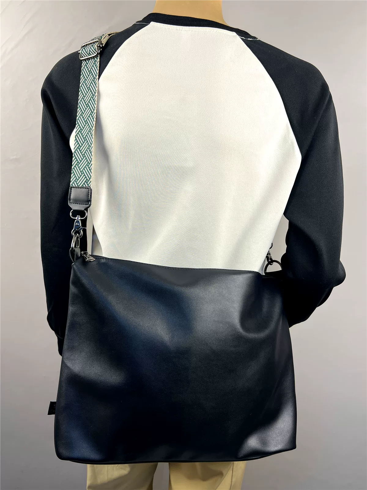 Ba hộp túi đeo chéo nam cỡ lớn thời trang có dây đeo nhiều màu sắc, ba lô đeo chéo đơn giản, túi du lịch dành cho giới trẻ, túi xách.