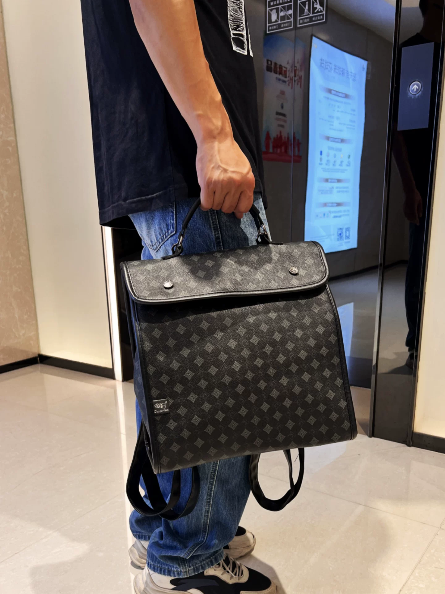 Ba lô nam đa năng, thời trang thương hiệu Three-Box, có thể đeo tay, đeo vai, đeo chéo, túi lớn phối PVC