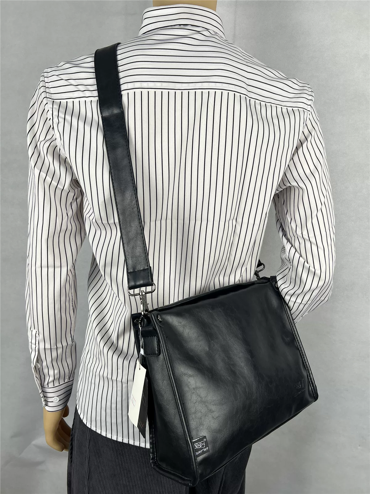 Ba hộp túi đeo vai nam doanh nhân thương hiệu thời thượng, túi đeo chéo da mềm thông thường, ba lô da mềm dành cho sinh viên Nhật Bản và Hàn Quốc