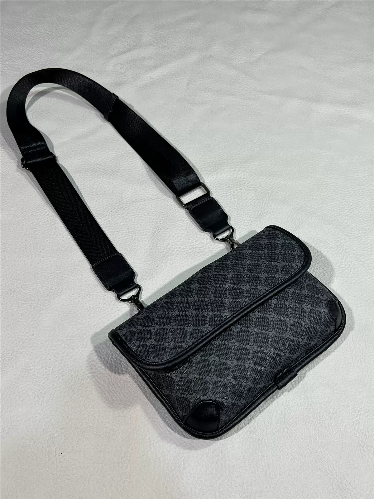 Túi đeo vai nam in họa tiết thời trang 2025, họa tiết hoa văn đầu hổ, phong cách Nhật Bản và Hàn Quốc, hợp xu hướng, dành cho giới trẻ, đi ngoài trời, đựng điện thoại