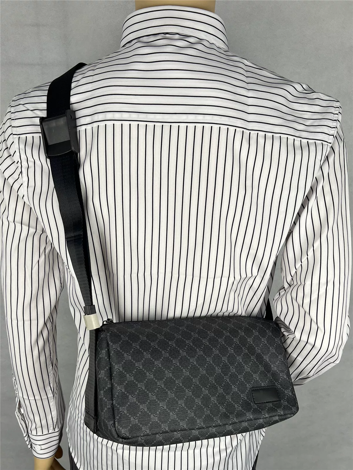 Túi đeo chéo nam thời trang 2024 kiểu dáng mới, họa tiết kim cương ngang, balo nhỏ gọn, phong cách thể thao, dành cho học sinh, túi đeo vai kẻ caro