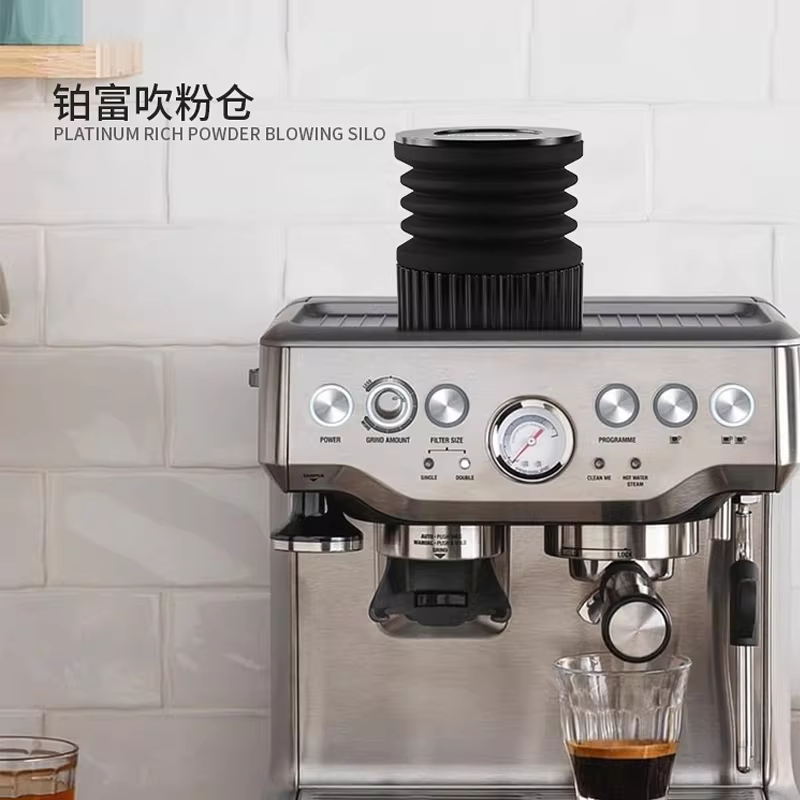 Máy pha cà phê Breville có quạt thổi khí 875/880, nhấn để làm sạch bột cà phê còn sót lại, dùng được cho các hộp đựng cà phê nhỏ.