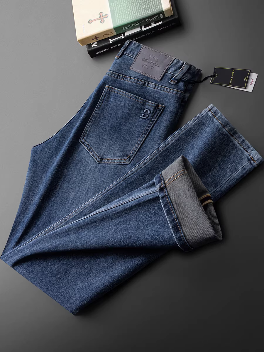 Quần jean nam thu đông mới, quần dài ống thẳng màu xanh, chất liệu cotton mềm mại, co giãn và dày dặn.