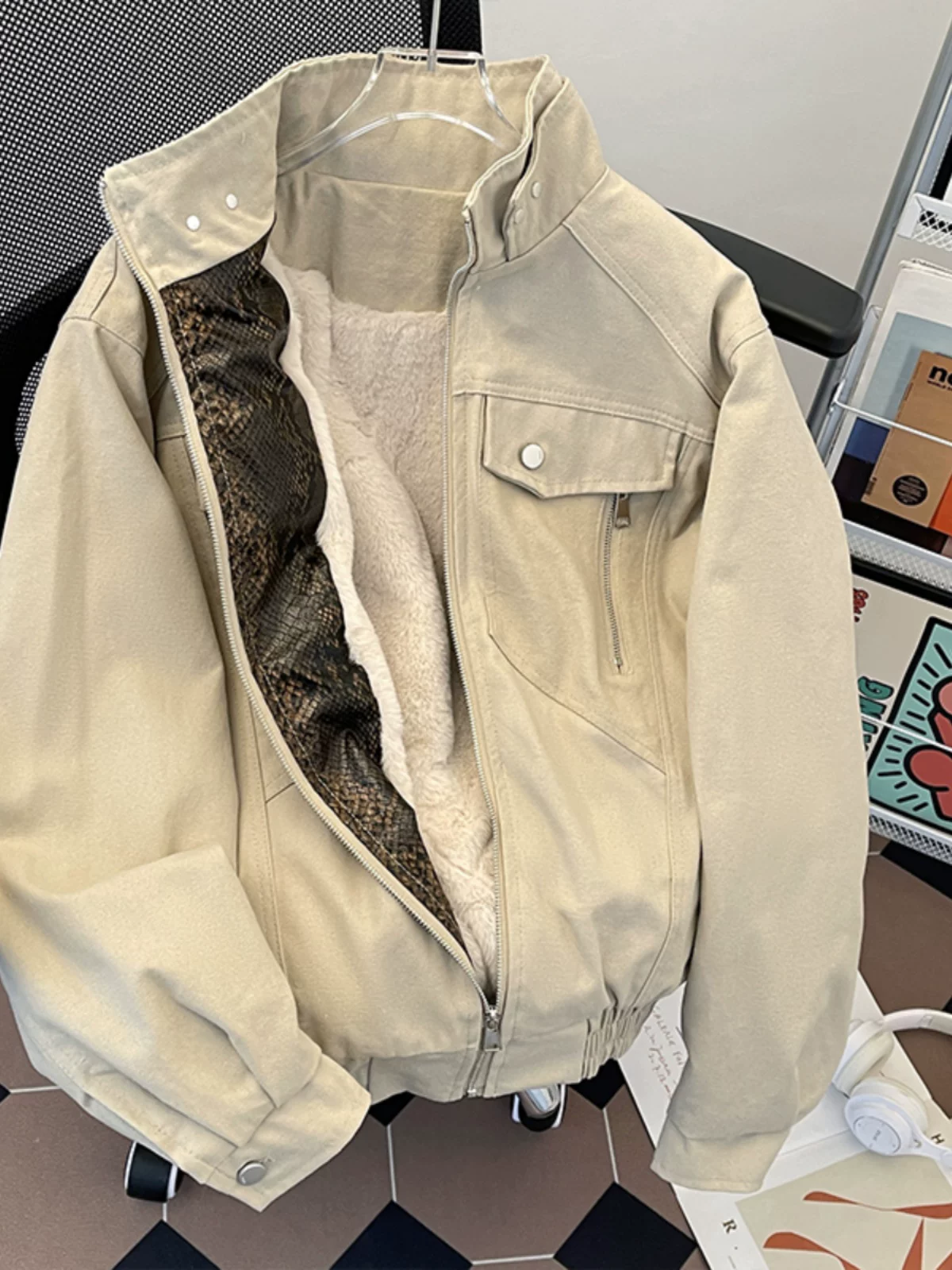 Áo khoác cotton họa tiết Python dành cho nam, áo khoác cotton dày dặn giữ ấm mùa đông, áo khoác cotton cổ đứng phá cách thời thượng.