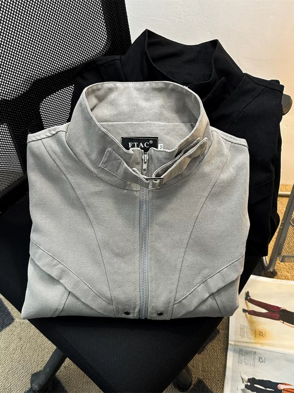 Áo khoác workwear kiểu Mỹ retro dành cho nam, phong cách đường phố thời thượng, áo khoác cá tính và sành điệu, thiết kế xuân thu, áo khoác cổ đứng.