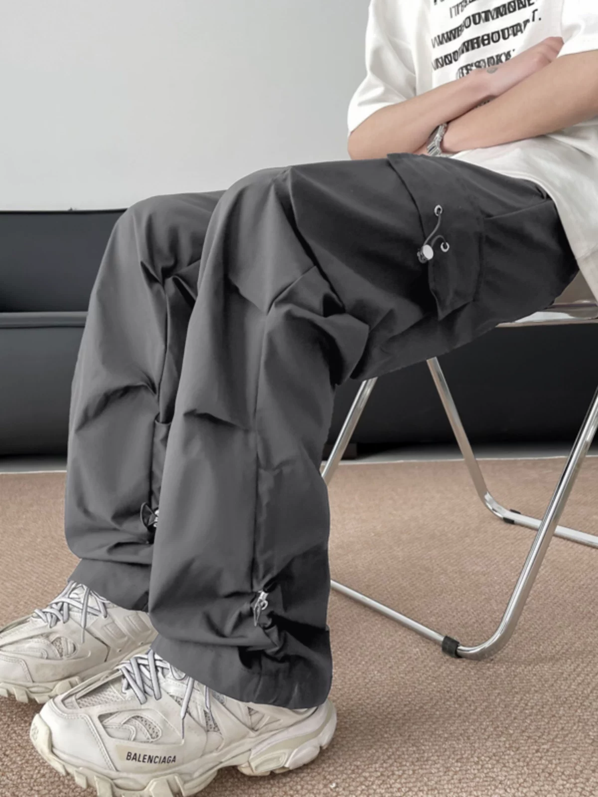 Quần công sở phong cách hip-hop kiểu Mỹ dành cho nam, mùa xuân, quần ống rộng, quần thể thao màu trắng mỏng, hợp thời trang.