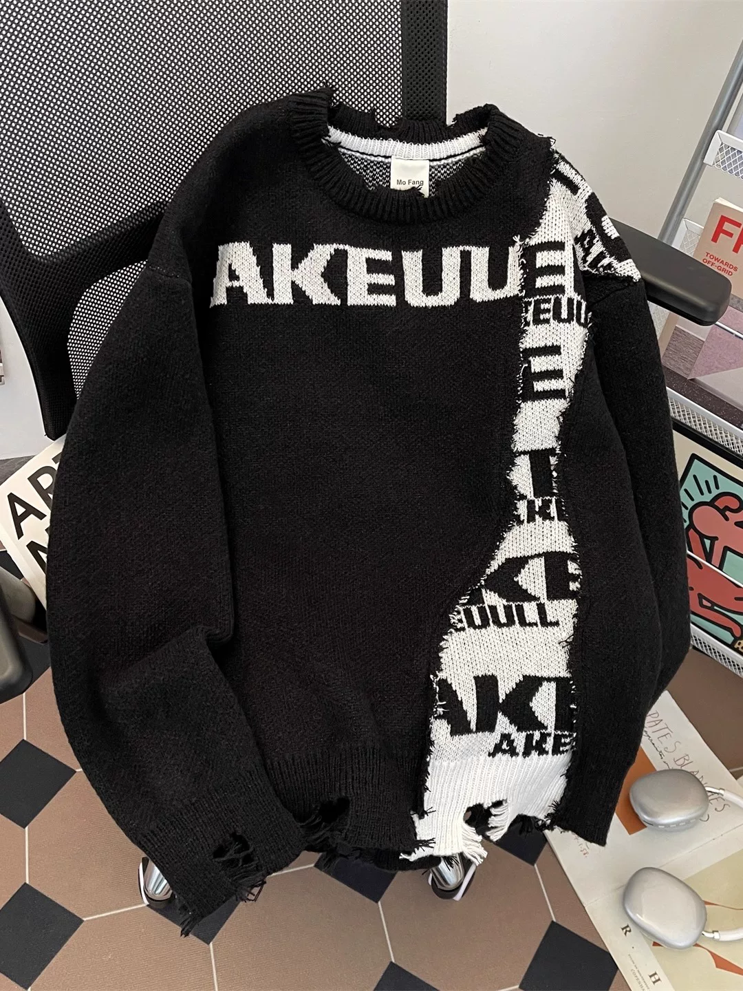 Áo len nam phối màu chắp vá phong cách bụi bặm, áo len cổ tròn dáng rộng thời thượng thu đông, áo len chui đầu kiểu Mỹ thoải mái.