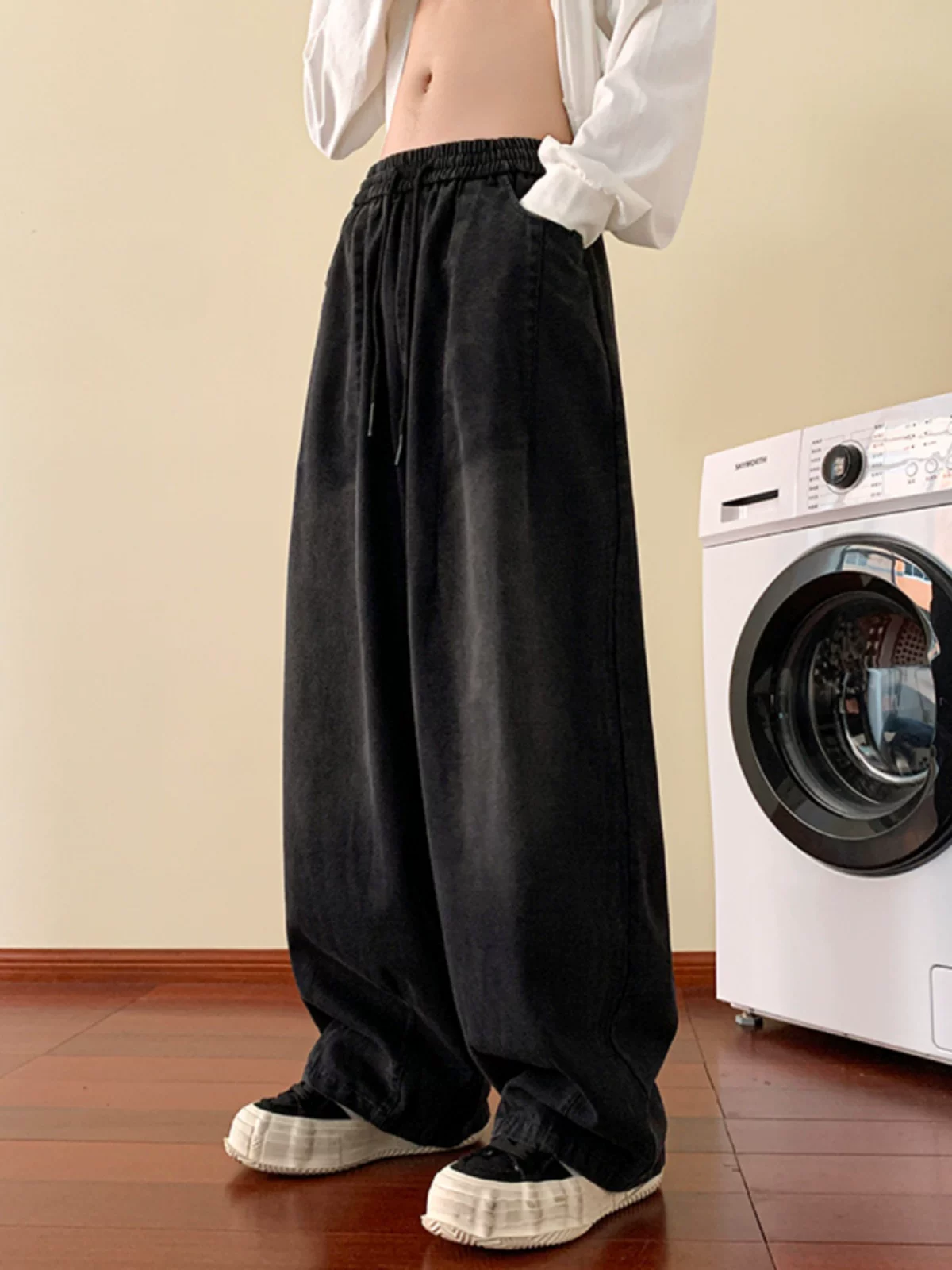 Quần jean ống rộng có dây rút cho nam, quần ống rộng phong cách hip-hop Mỹ mùa thu, quần dài chạm sàn kiểu dáng thời thượng của thương hiệu Ins.