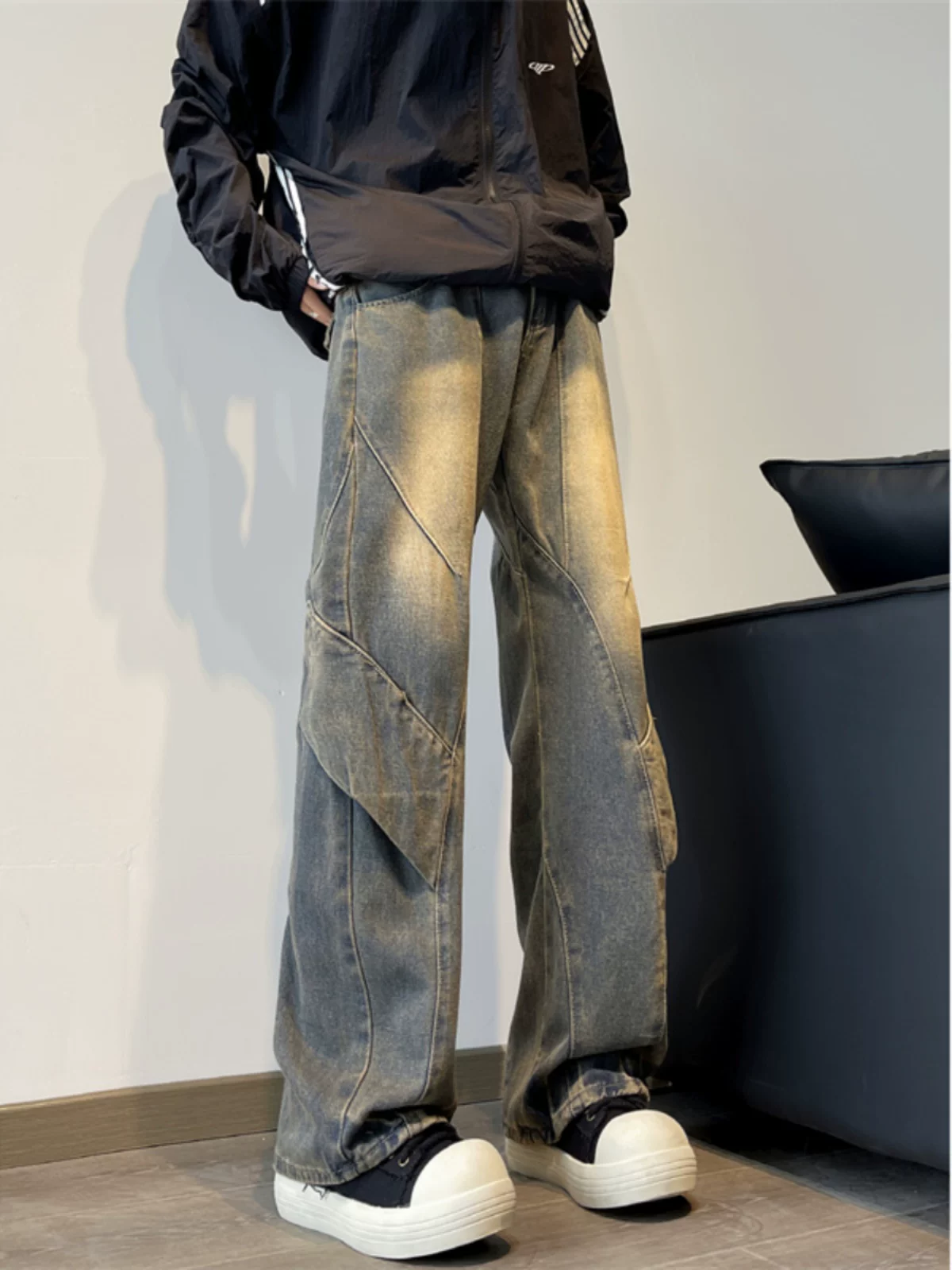 Quần jean denim chắp vá nặng chất liệu dày dặn dành cho nam, quần phong cách Mỹ thời thượng, thiết kế rộng rãi hơi loe, thích hợp cho mùa xuân và mùa thu.