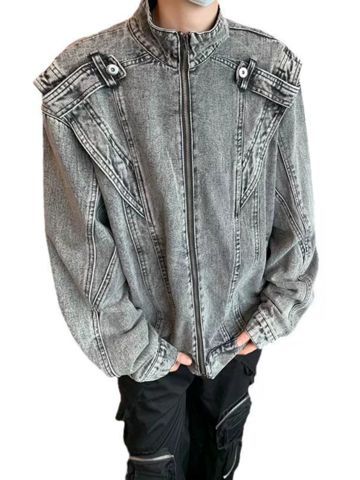 Áo khoác denim nam phong cách Mỹ cổ điển mùa xuân thu, có đệm vai, kiểu dáng rộng rãi, hợp thời trang, mang lại cảm giác cao cấp.