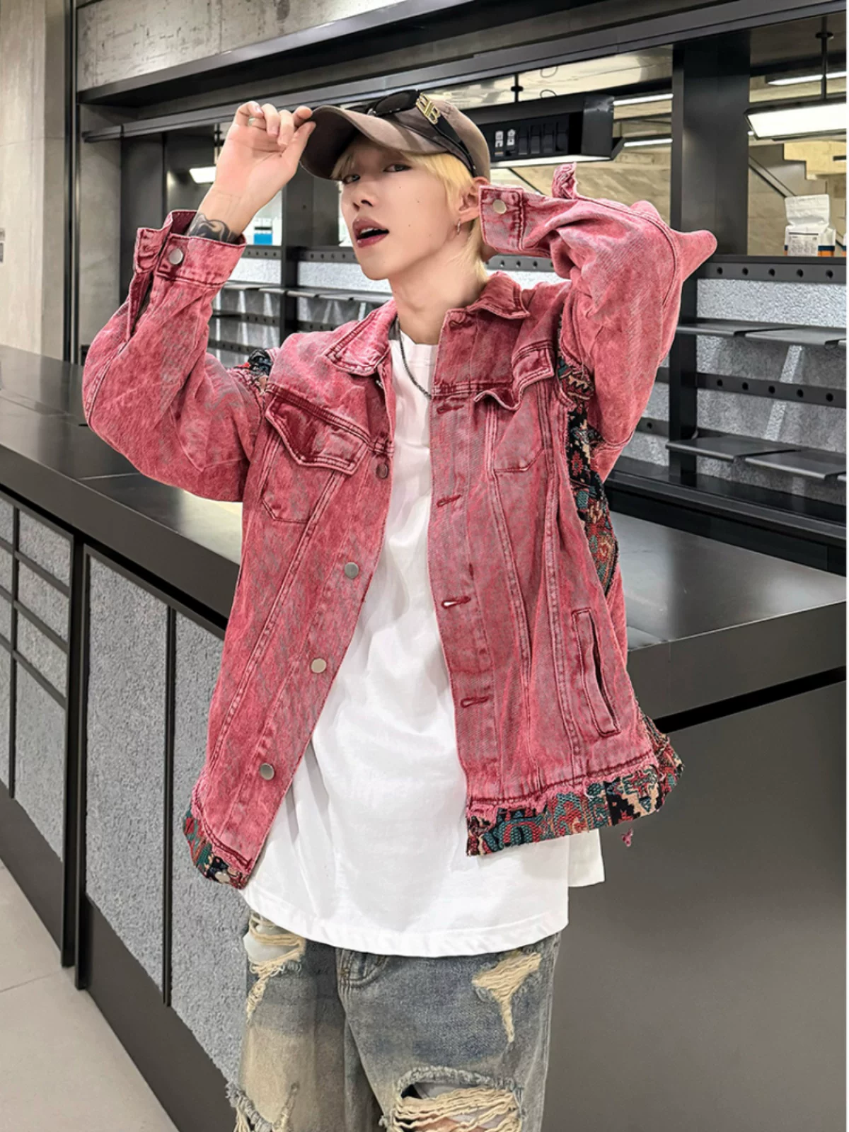 Áo khoác denim chắp vá mùa xuân thu dành cho nam, áo khoác kiểu Mỹ thời thượng, áo khoác dáng rộng thoải mái, quần áo công sở phong cách.