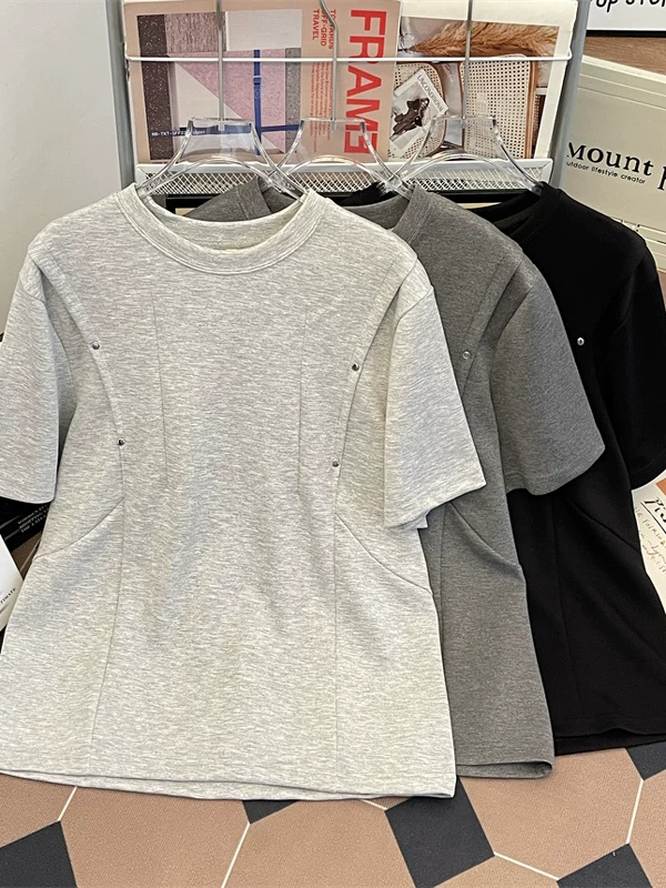 Áo thun nam thiết kế đinh tán phá cách, áo thun tay ngắn chất liệu dày dặn, thời trang, kiểu dáng Mỹ, áo đôi mùa hè, tay lửng.