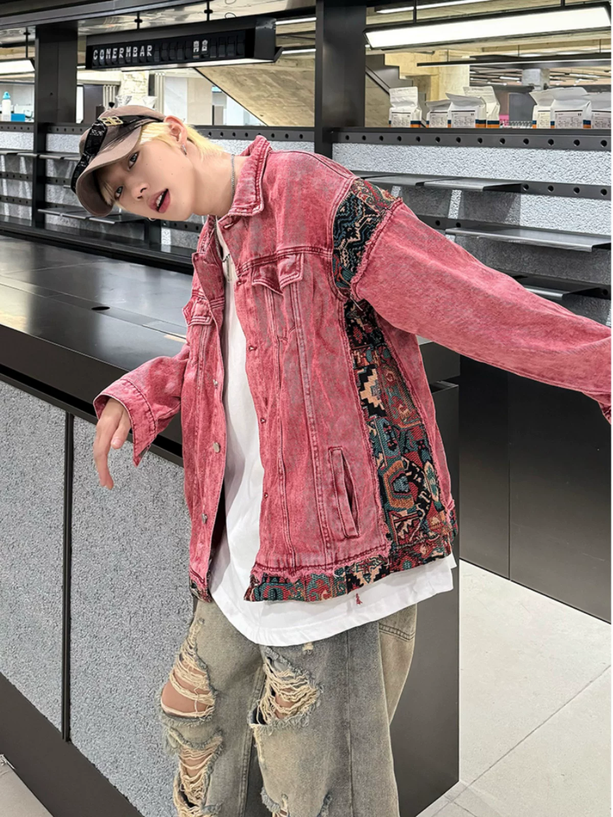 Áo khoác denim chắp vá mùa xuân thu dành cho nam, áo khoác kiểu Mỹ thời thượng, áo khoác dáng rộng thoải mái, quần áo công sở phong cách.