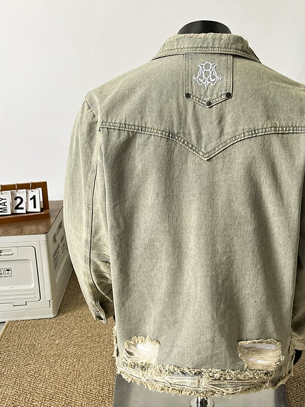 Áo khoác denim rách viền thô dành cho nam, thiết kế vintage phong cách Mỹ thời thượng mùa xuân thu, kiểu dáng rộng rãi, áo khoác công sở.