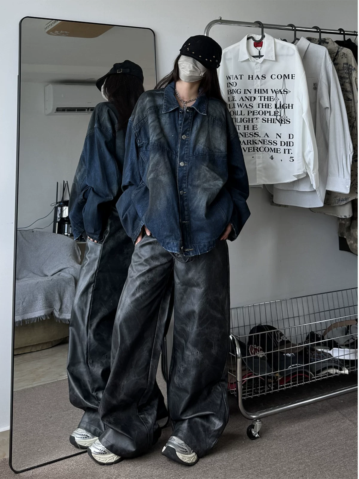 Áo khoác denim phong cách Wasteland dành cho nam và nữ, áo khoác có đệm vai rộng rãi, áo khoác cleanfit thời trang Mỹ mùa xuân thu.