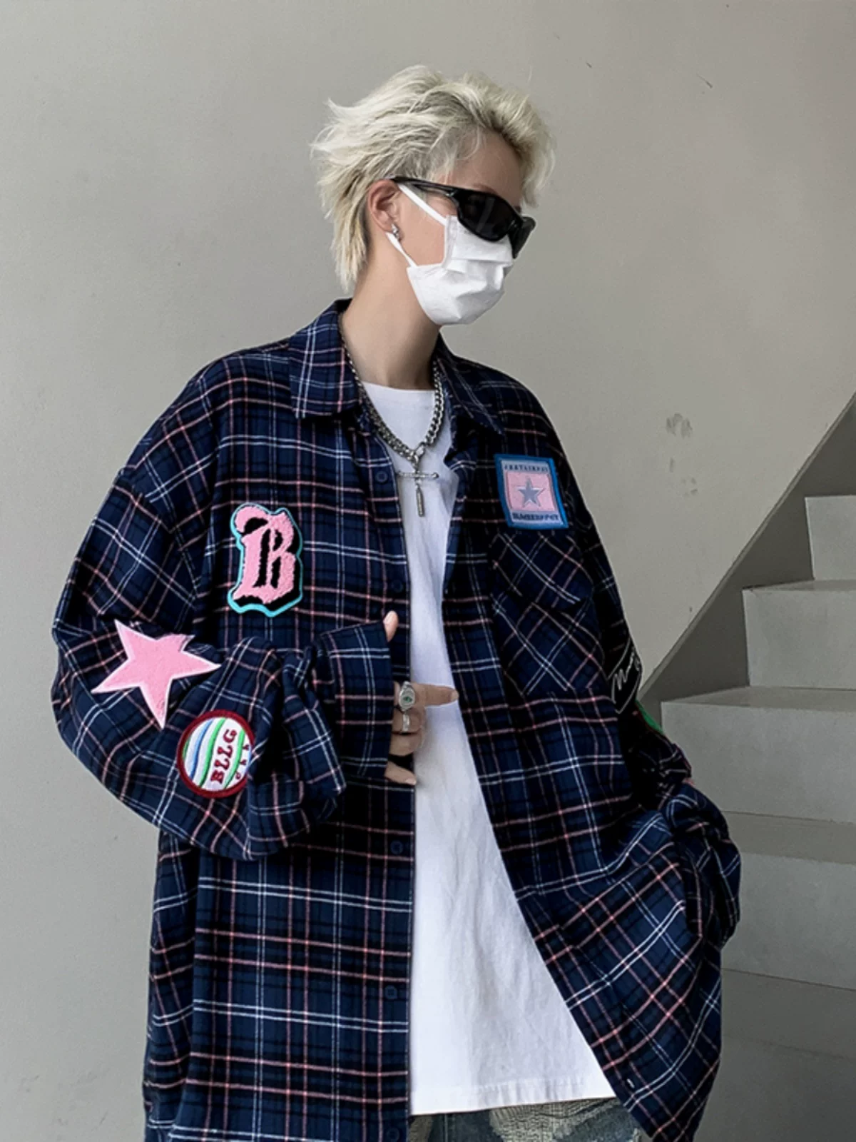 Áo sơ mi kẻ sọc thời trang kiểu Mỹ dành cho nam, áo sơ mi dài tay thêu họa tiết, áo khoác thường ngày dáng rộng cho cặp đôi mùa thu.