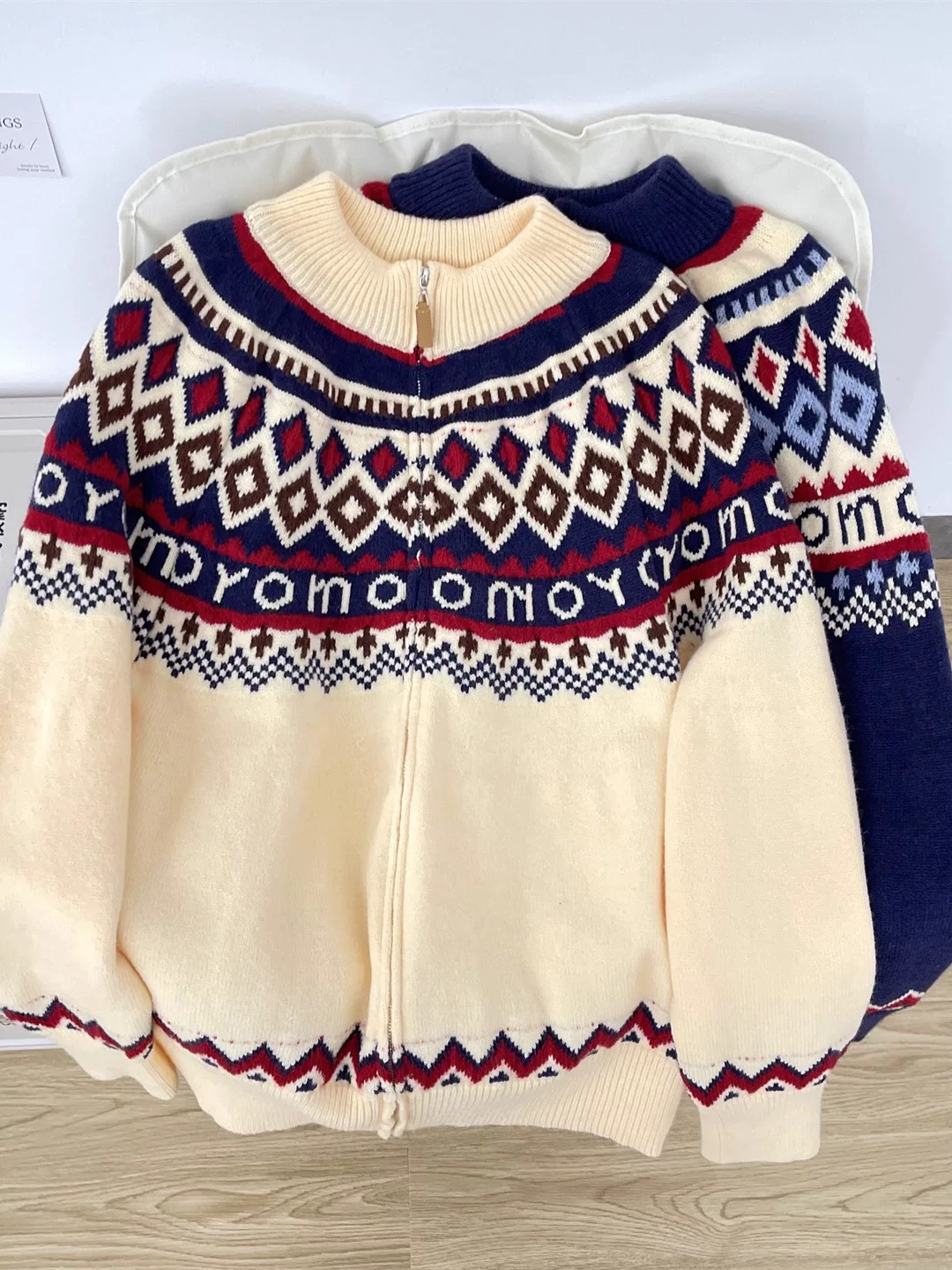 Áo len cardigan dày dặn Fair Isle dành cho nam và nữ, áo len dệt kim jacquard dáng rộng hợp thời trang mùa đông, áo len đôi đa năng phong cách Mỹ.