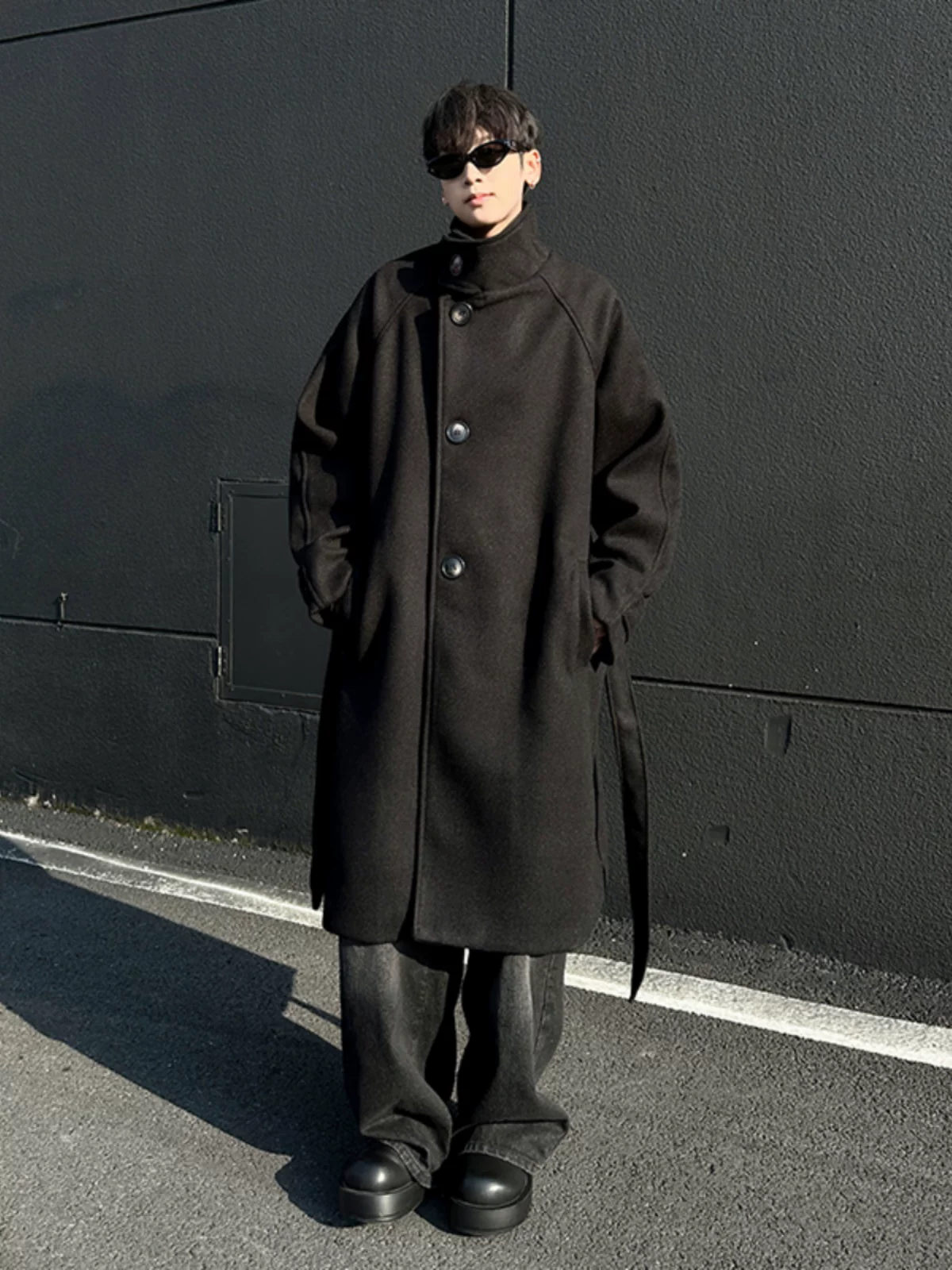 Áo khoác len nam thời trang thu đông, cổ đứng dày dặn phong cách Anh, dáng rộng, hợp xu hướng, dài trung bình.