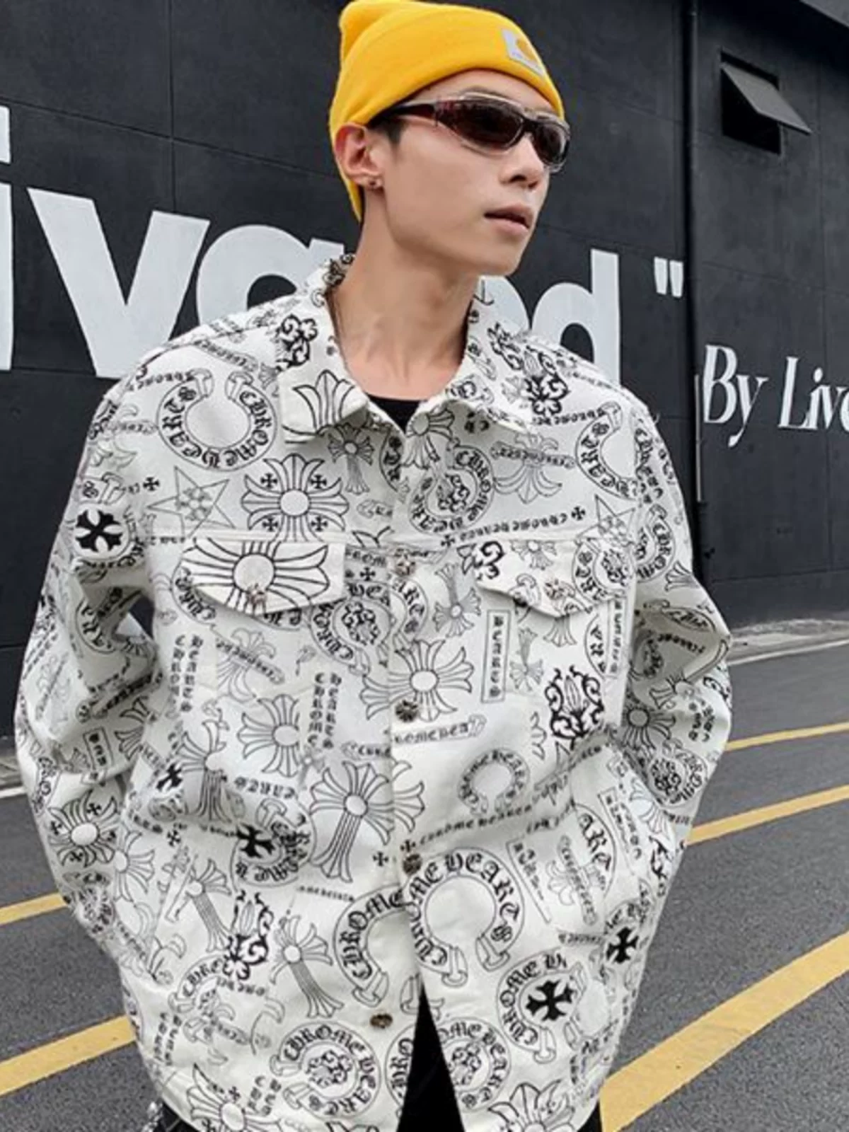 Áo khoác denim thêu họa tiết graffiti dành cho nam và nữ, áo kiểu dáng độc đáo, áo khoác phong cách Mỹ cổ điển hợp thời trang cho mùa xuân và mùa thu.