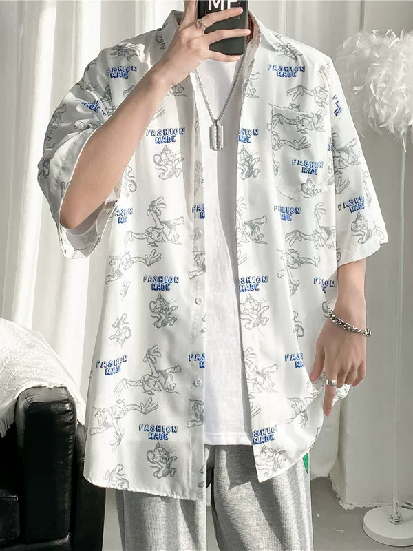 Áo sơ mi ngắn tay in họa tiết phong cách Hồng Kông, áo sơ mi nửa tay thường ngày mùa xuân hè, áo kiểu dáng rộng rãi dành cho nam giới