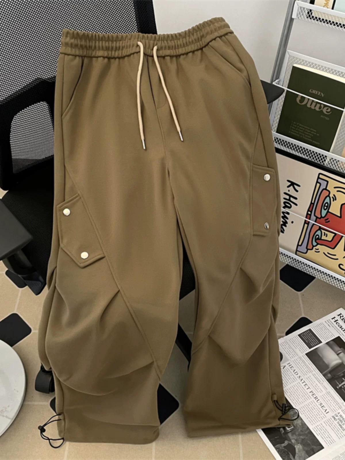 Quần cargo lính dù xếp ly kiểu Mỹ dành cho nam, quần ống rộng phong cách thời thượng mùa xuân thu, quần dài thiết kế rộng rãi thoải mái.