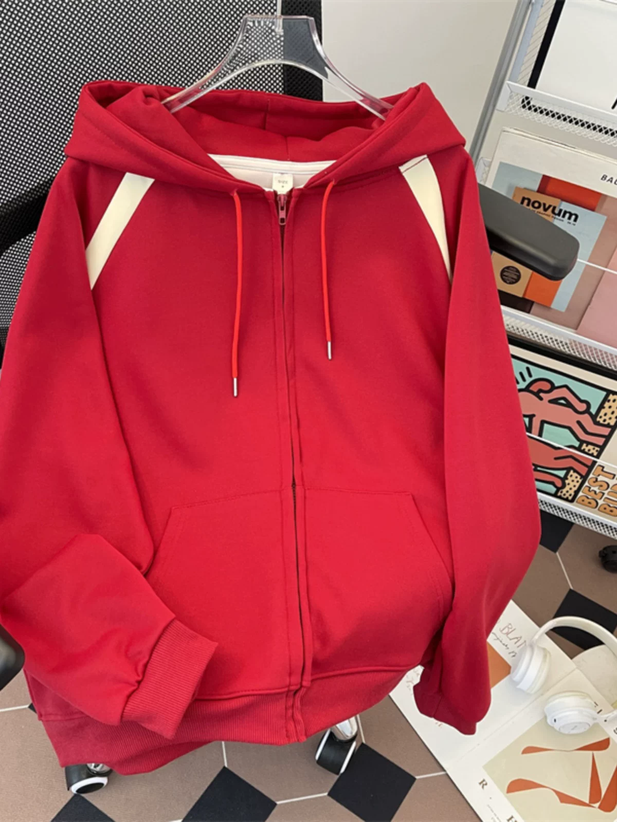 Áo khoác cardigan có khóa kéo phối màu dành cho nam, áo khoác thể thao phong cách Mỹ cổ điển mùa thu đông, áo khoác có mũ rộng rãi hợp thời trang, quần áo cặp đôi thương hiệu thời thượng.