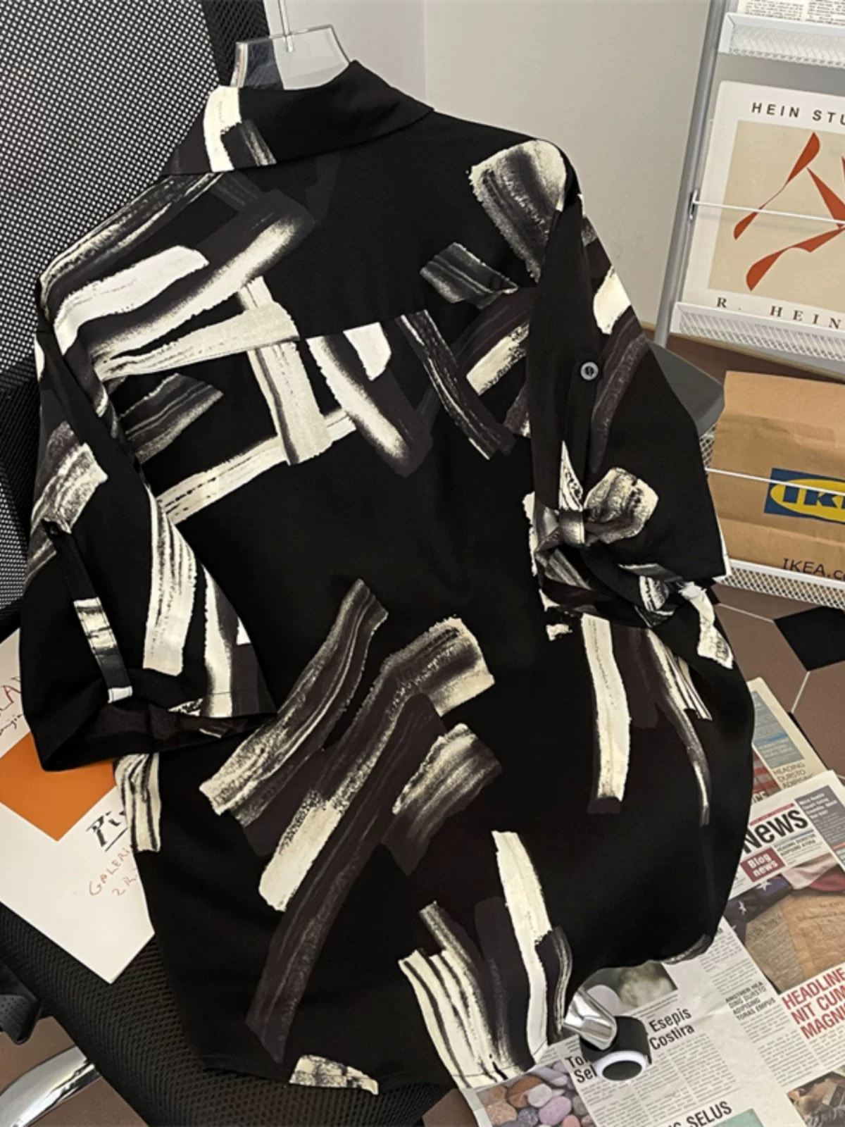 Áo sơ mi nhuộm tie-dye thiết kế dành cho nam, áo sơ mi mùa hè tay ngắn chất liệu lụa đá mát mẻ, kiểu dáng rộng rãi thời trang phong cách Hàn Quốc.