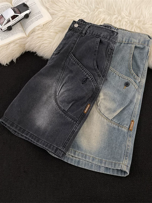 Quần short denim ống đứng phong cách Mỹ cổ điển mới dành cho nam mùa hè, thiết kế có túi, quần short dài vừa phải hợp thời trang.