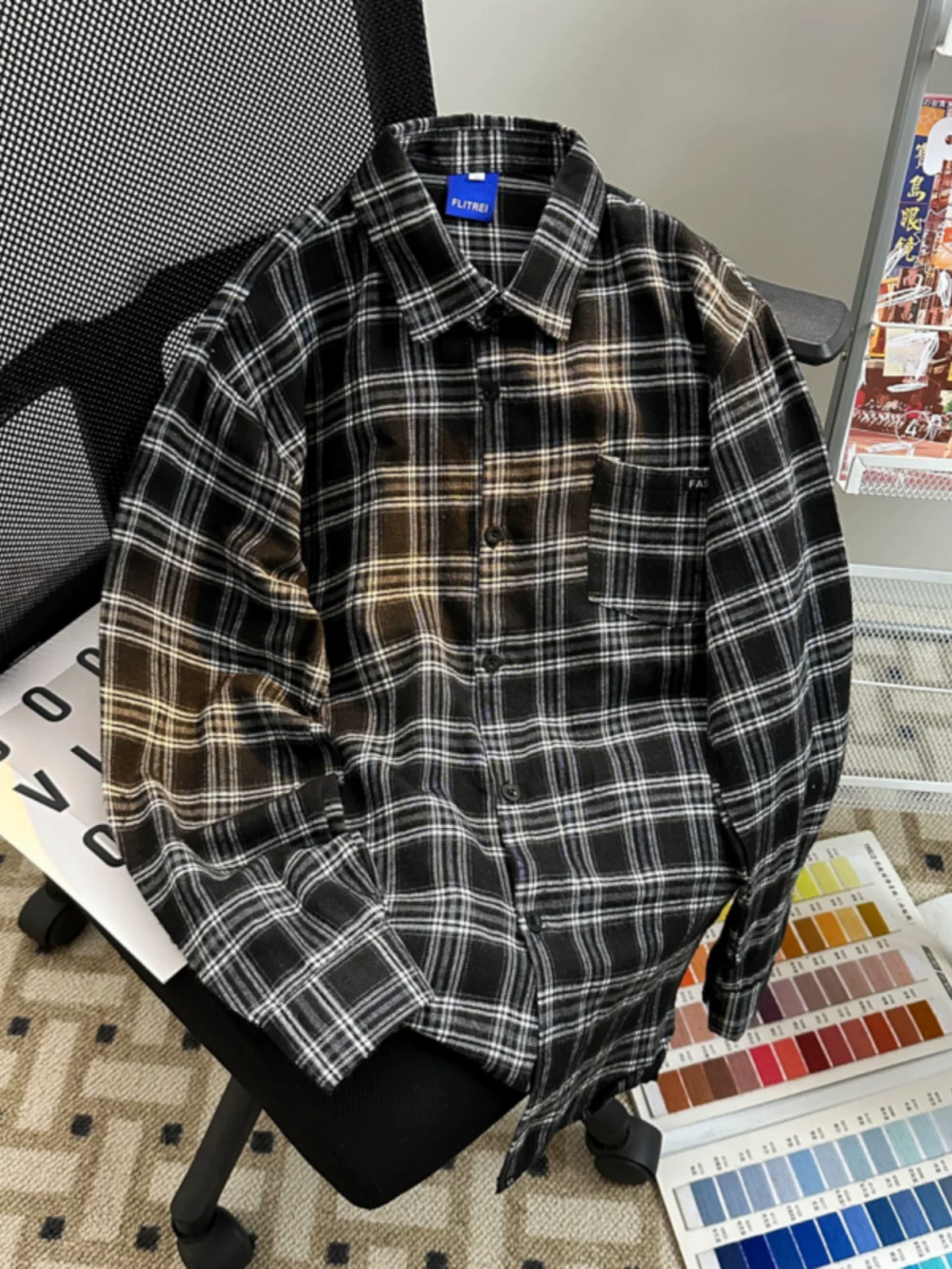 Áo sơ mi kẻ sọc phong cách Hồng Kông kiểu Mỹ dành cho nam, áo sơ mi chống nắng mỏng mùa hè dài tay, áo khoác dáng rộng thương hiệu thời trang dành cho thanh thiếu niên