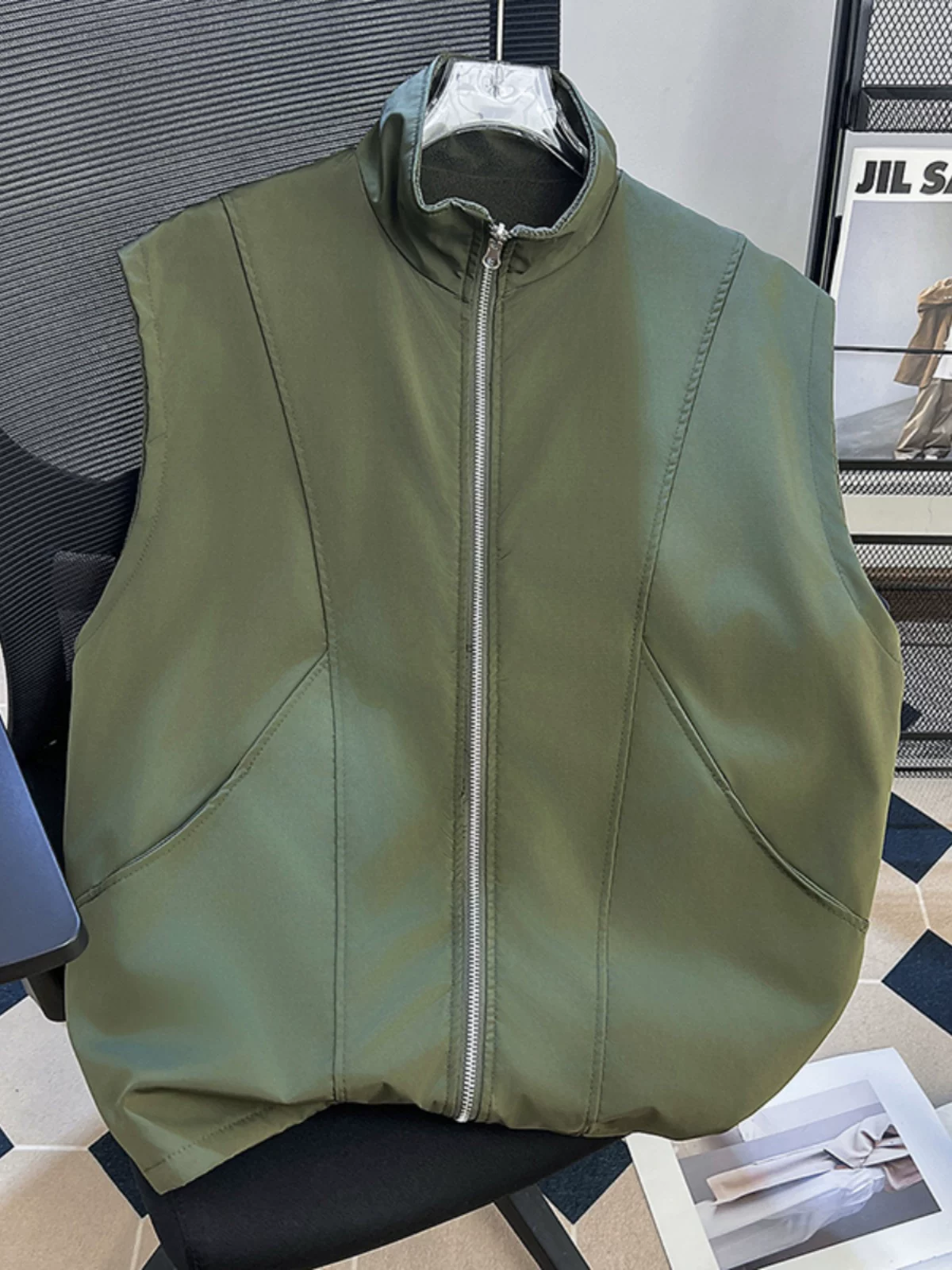 Áo vest nam dày dặn, lót lông cừu, có thể mặc hai mặt, kiểu dáng rộng rãi, cổ đứng, giữ ấm mùa thu đông, áo khoác vest phong cách Mỹ thời trang.