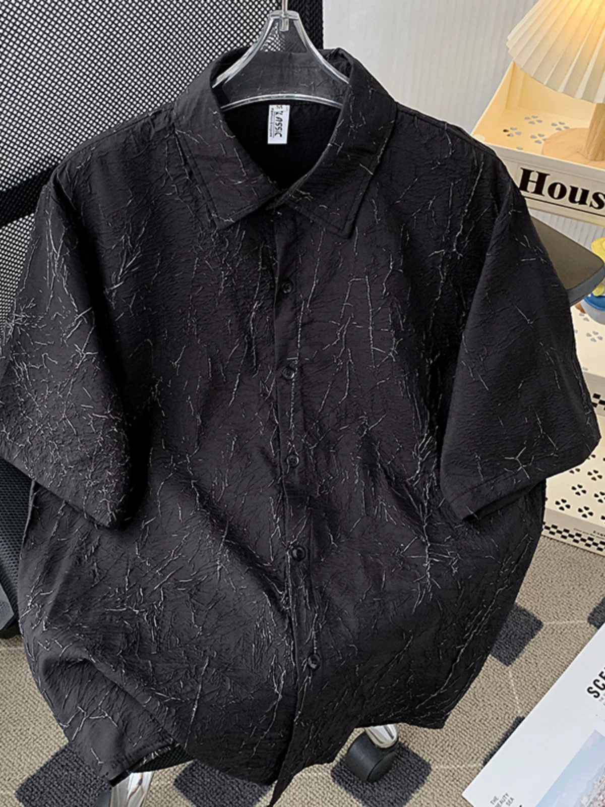 Áo sơ mi jacquard thiết kế dành cho nam, dáng rộng, áo sơ mi ngắn tay vải lụa mỏng mùa hè, phong cách Hàn Quốc thời thượng, áo kiểu mát mẻ và sành điệu.