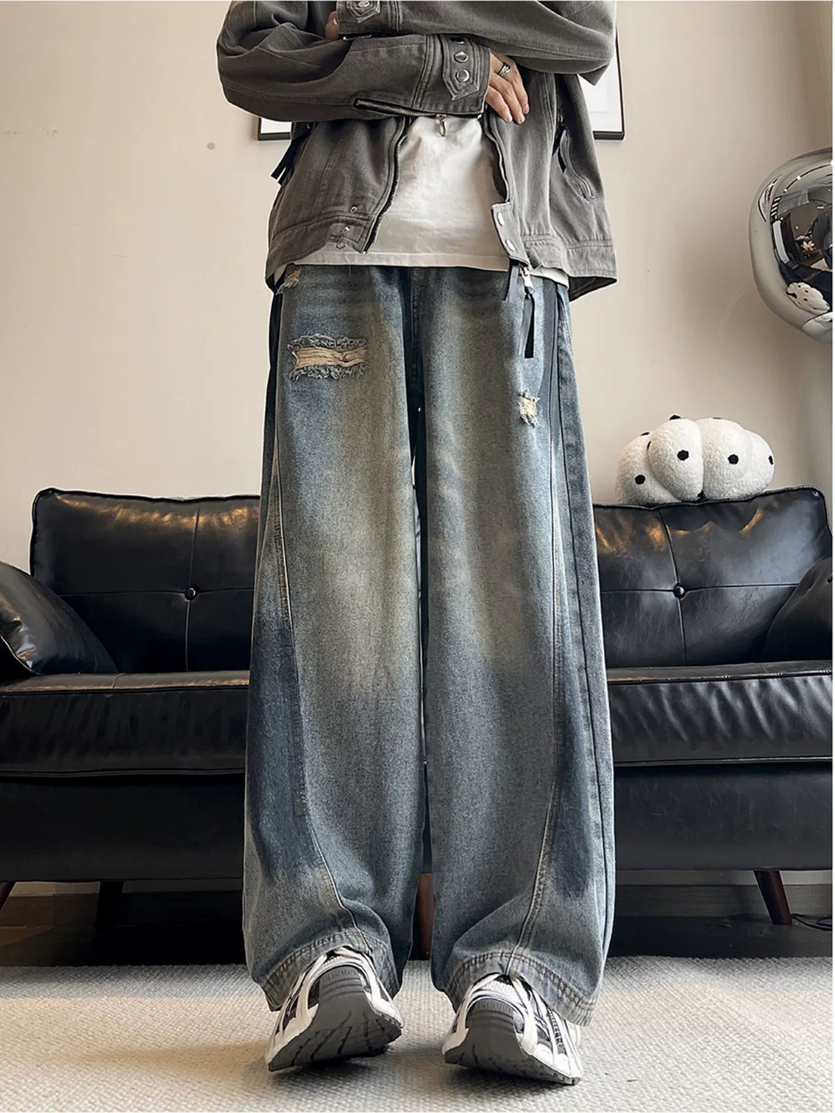 Quần jeans rách phong cách retro Mỹ dành cho nam, quần ống rộng thoải mái mùa xuân thu, thương hiệu thời thượng, giặt mài và tạo hiệu ứng cũ kỹ, quần dáng cong.