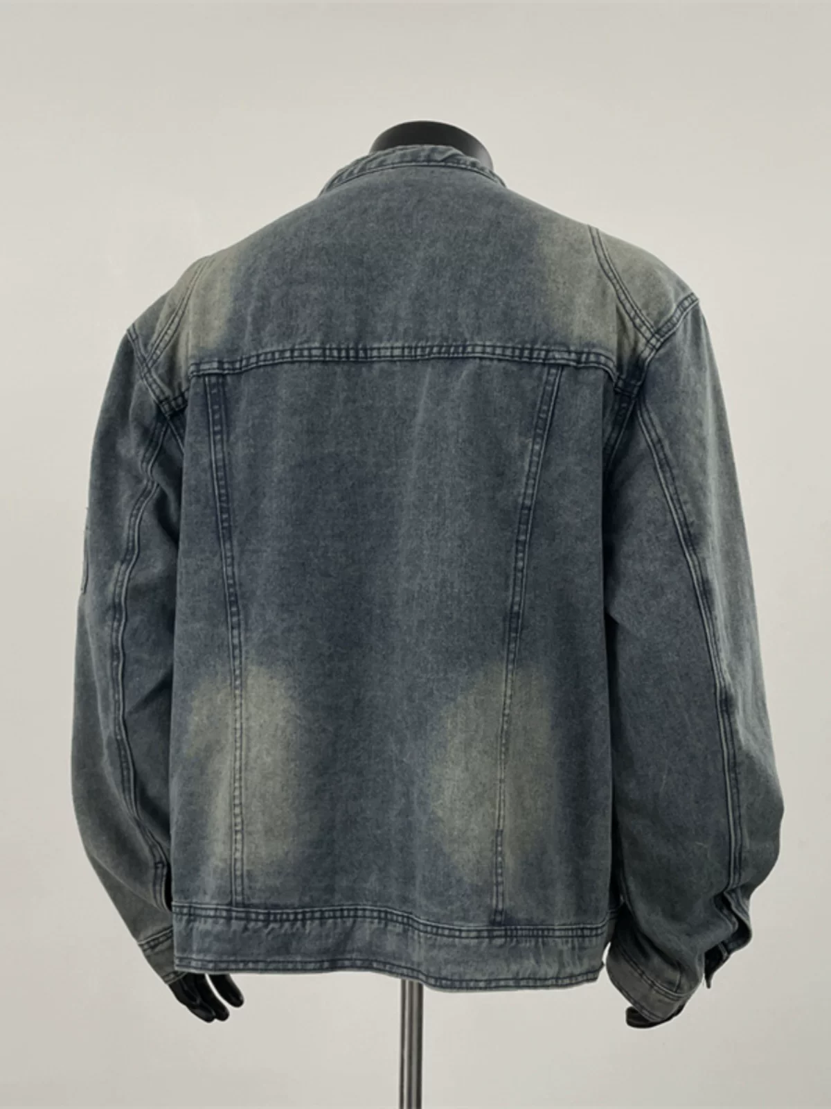 Áo khoác denim cổ đứng phong cách cổ điển kiểu Mỹ dành cho nam, mùa xuân và mùa thu, áo khoác công sở cá tính, áo khoác biker ngắn rộng rãi hợp thời trang.