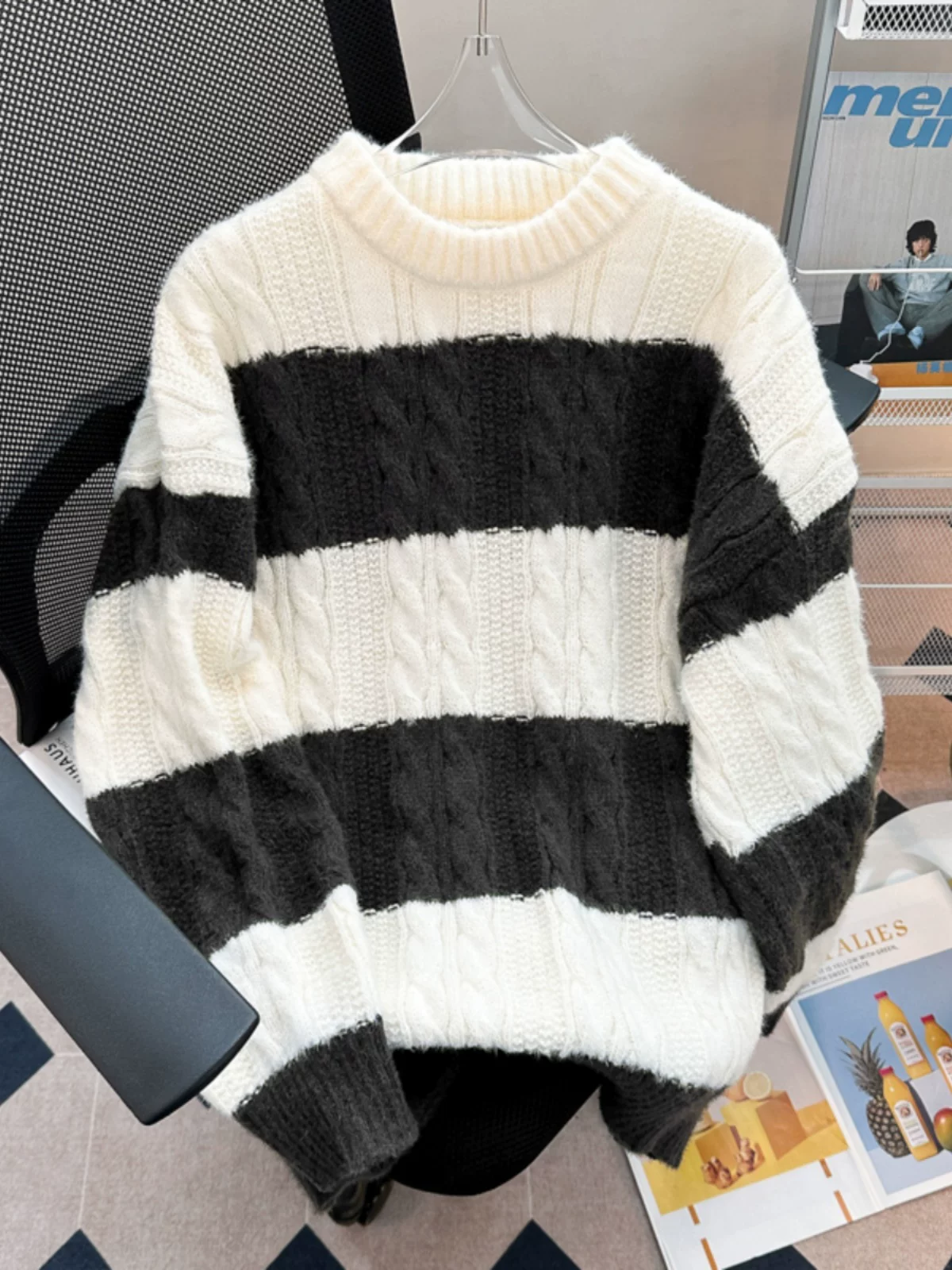 Áo len phối màu phong cách thường ngày, thương hiệu thời thượng, áo len nam cặp đôi, chất liệu dệt kim mùa đông, dáng rộng, dày dặn, ấm áp.