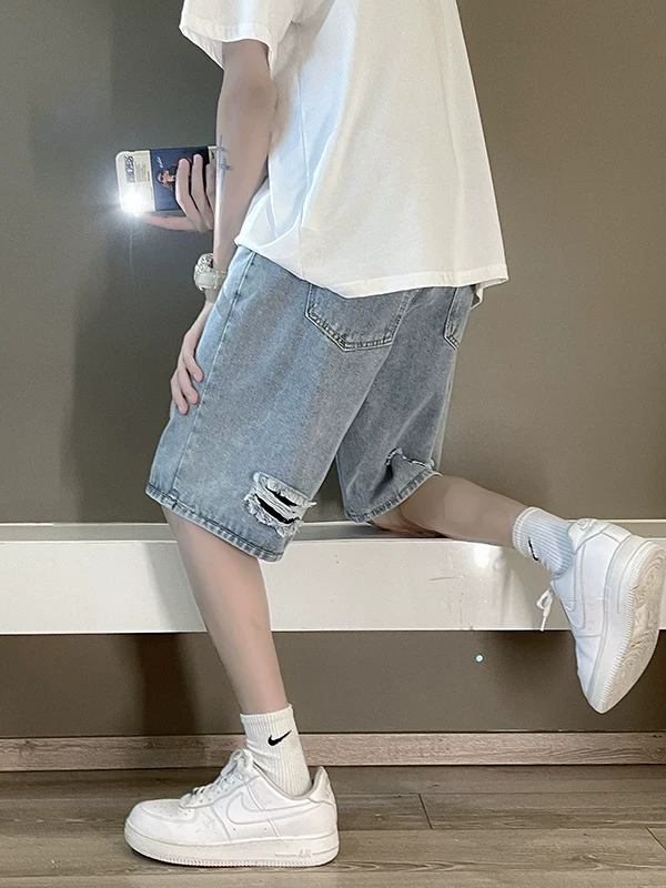 Quần short denim rách cho nam, quần dài vừa ống thẳng phong cách retro Hồng Kông, quần short năm điểm dáng rộng, mỏng, hợp thời trang mùa hè, đa năng.
