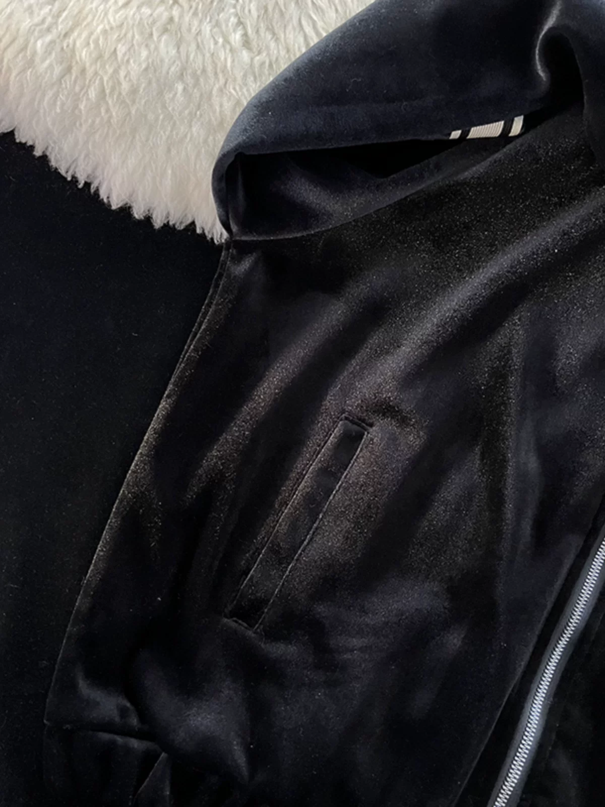 Bộ đồ thể thao nam kiểu Mỹ, thu đông, áo khoác nhung kẻ sọc phối màu, quần ống đứng, bộ hai món thời trang.