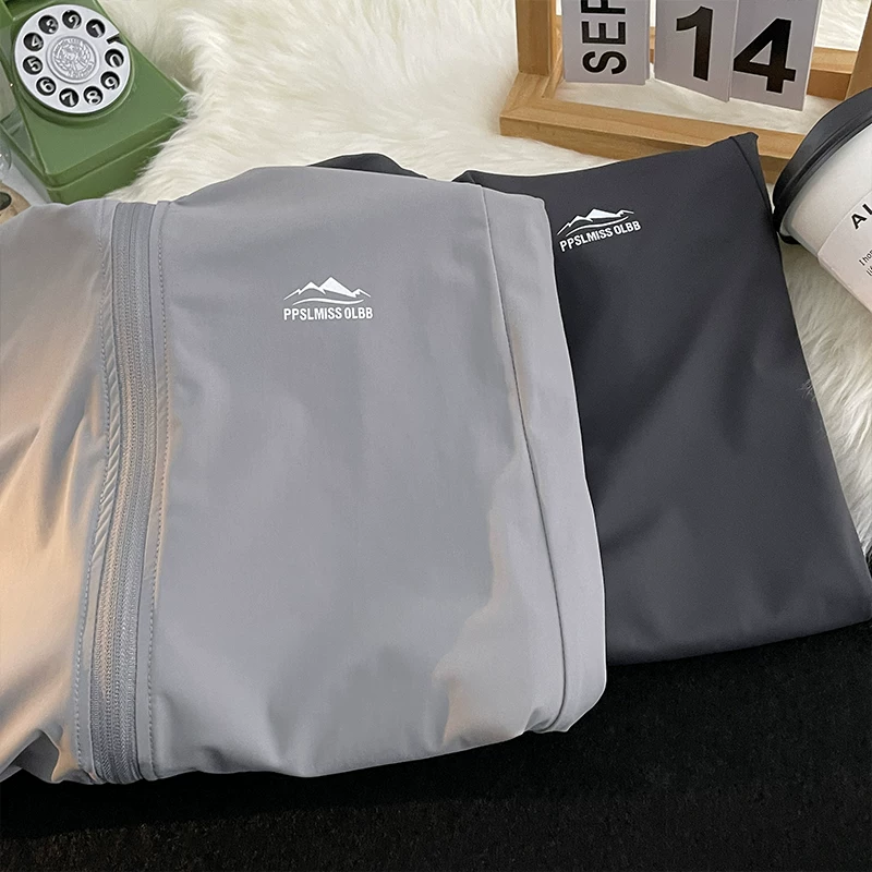 Áo khoác chống nắng vải lụa băng mát mẻ cho nam và nữ, mẫu mới 2025, kiểu rộng rãi có mũ, áo khoác đôi mùa hè mỏng nhẹ