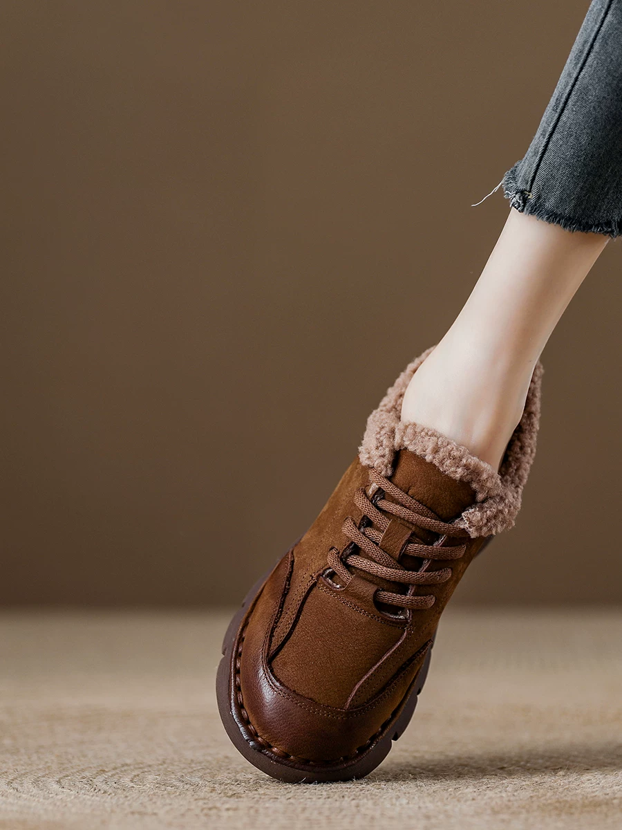 Giày bốt tuyết nữ da thật phong cách retro, đế mềm, êm ái và ấm áp, chất liệu cotton, kiểu mới mùa đông 2025, giày da lót lông cừu dành cho mẹ.